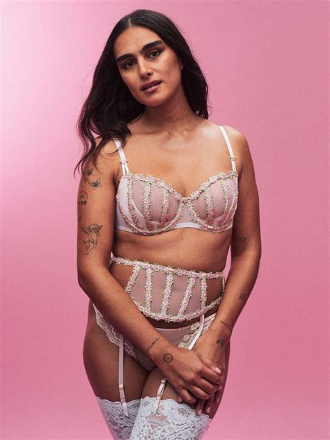 Conforto e sensualidade desde o pijama à lingerie Noivas de Portugal