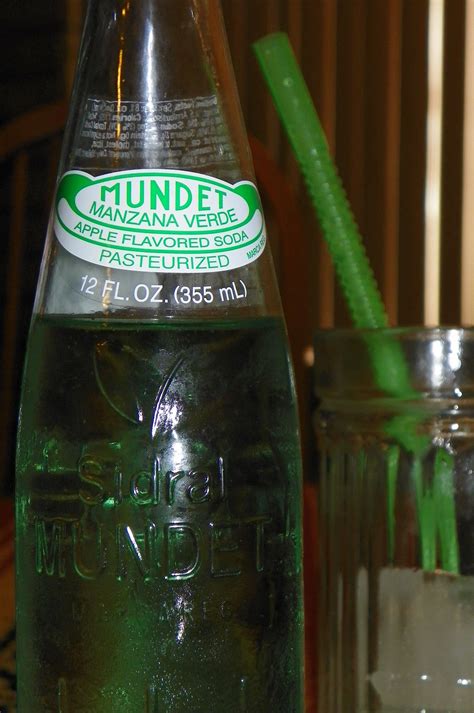 Sidral Mundet: Mexican Apple Soda