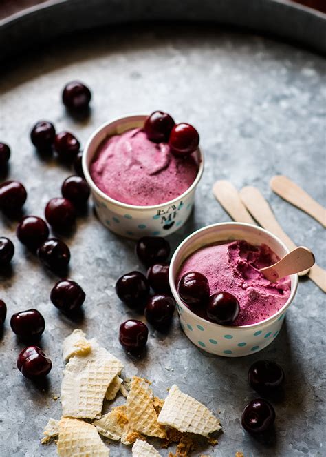 Helado de yogur y cerezas Recetas de Miriam García El invitado de