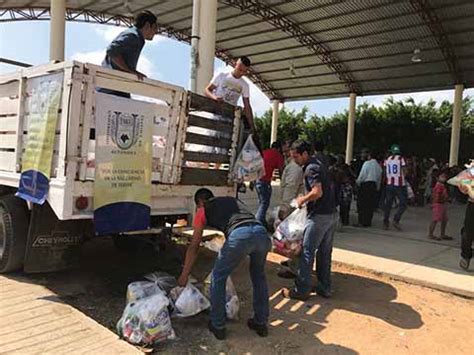 Continúa UNACH la Entrega de Apoyos a los Damnificados por el Sismo