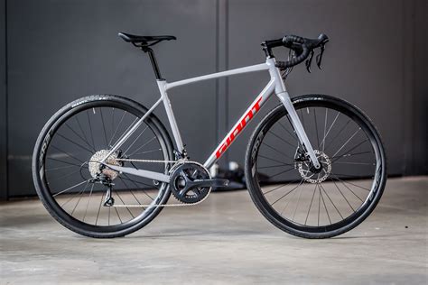 Giant Road Bikes Explore The Complete Range With Our Guide Artofit