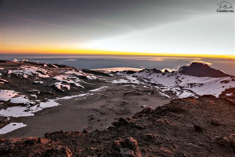 Cratere Del Kilimanjaro E Monte Mawenzi Juzaphoto