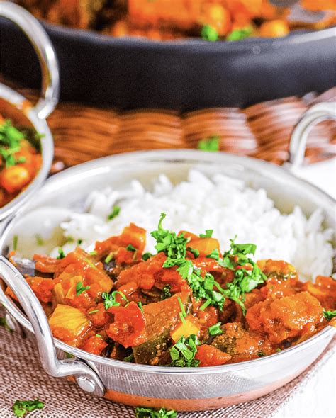 Aubergine Curry (Vegan Eggplant Curry) | The Picky Eater