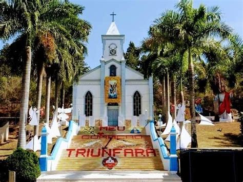 Paróquia De Nossa Senhora Do Amparo Em Amparo Do Serra Mg Celebra