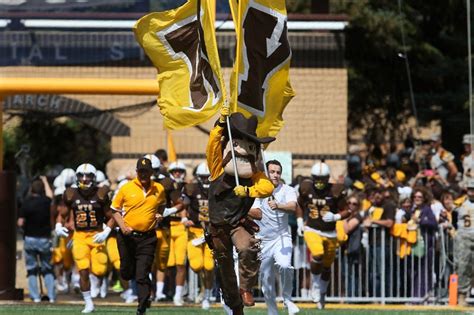 University of Wyoming defends its athletics funding | News | wyomingnews.com