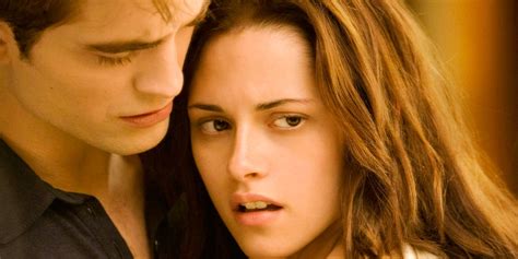 Hold On Tight, 'Twilight' Fans, 'Midnight Sun' Is Headed to Netflix