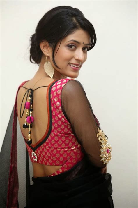 Picture4comments Nidhi Nautiyal In Saree Spicy Photos