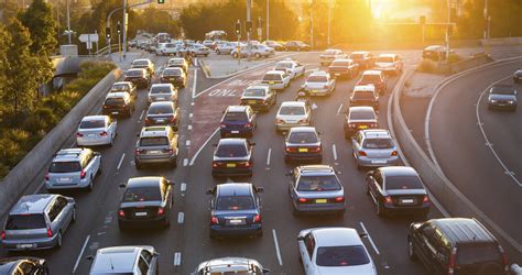 Safety Tips For Driving During Rush Hour