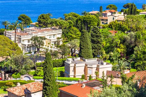 Villas in Provence: French Elegance in Southern France - French Moments