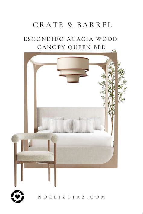 Escondido Acacia Wood Canopy Queen Bed