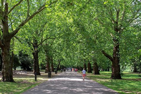 Battersea Park - WorldAtlas