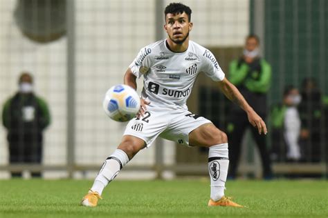 Ex Santos Lateral Esquerdo Moraes é Emprestado Ao Juventudejogada 10