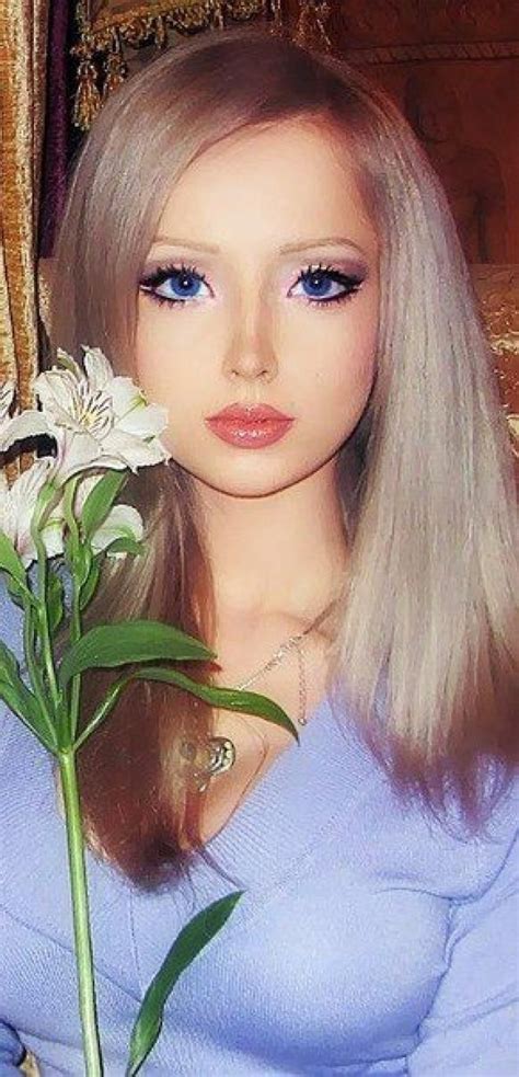 Valeria Lukyanova World’s Most Convincing Real Life Barbie Girl Facescapes Pinterest The