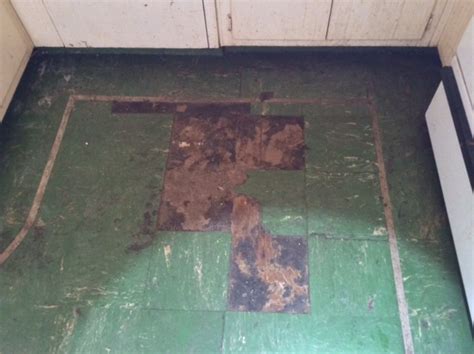 How To Recognize Asbestos Floor Tiles