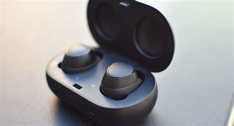 Galaxy Buds Les écouteurs Sans Fils De Samsung Se Dévoilent