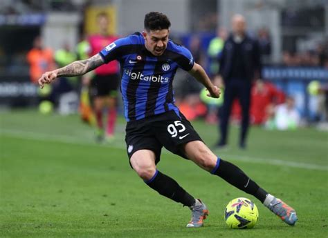 Inter Milan Defender Alessandro Bastoni Celebrates Reaching Ucl Final