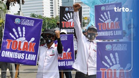 Buruh Ancam Mogok Jika UMP 2021 Tak Naik Dan Omnibus Tak Dibatalkan