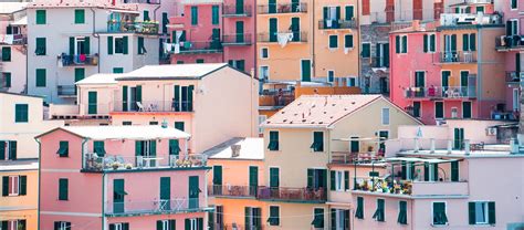 exploring  cinque terre intriq journey