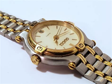 Classic Elegance Ladies Gucci 9000l Watch Stainless Steel Yellow Gold Plated Quartz Movement