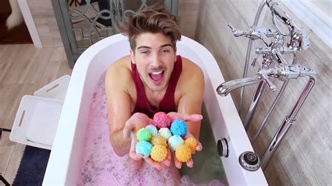 Joey Graceffa 100 Bath Bombs Challengemp4 Youtube