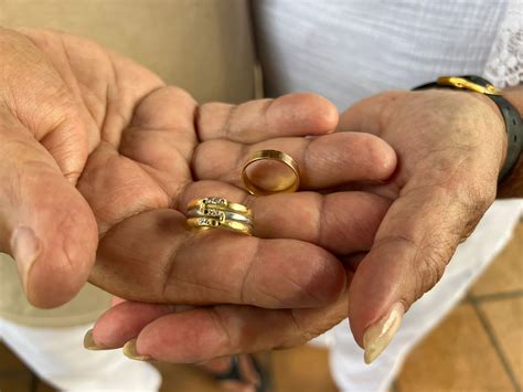 Cumplieron 50 Años De Casados Ella Tiene Alzheimer Y él Le Regaló El Sueño De Su Vida Una Boda