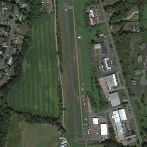 Ellington Airport (7B9) in Ellington, CT - Virtual Globetrotting