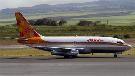 Aloha Flight 243 How A 737 Landed Safely After Losing Its Roof