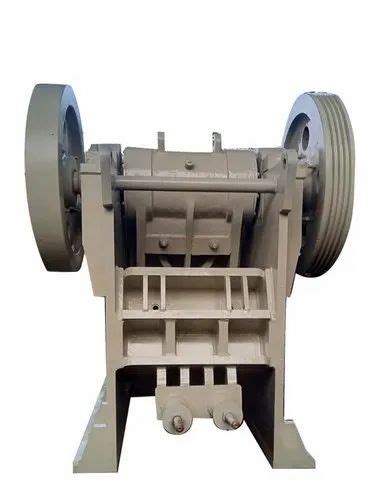 Mild Steel Paint Coated Jaw Crusher For Stone Capacity 15 Ton Hr At