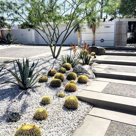 Contemporary Landscape Design Front Yard