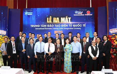 TP Hồ Chí Minh đưa vào vận hành Trung tâm đào tạo điện tử quốc tế Ảnh