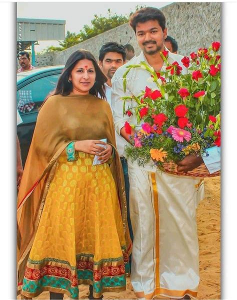 Thalapathy Vijay S Wife Sangeetha Vijay Unseen Hd Gallery Artofit