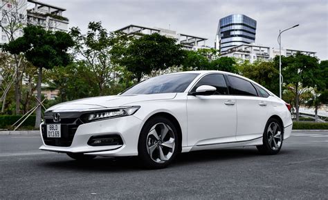 Gi Xe Honda Accord Khuy N M I T Trang