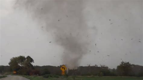 This Raw Footage Of Iowa Tornadoes Is Terrifying Abc7 New York