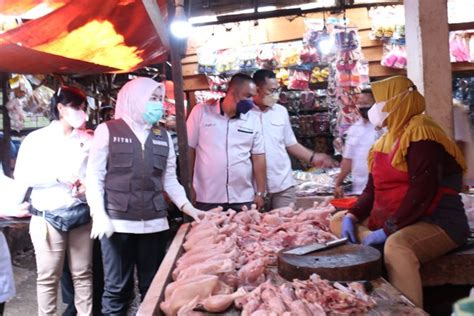 Pemkot Palembang BPOM Sidak Bahan Makanan Di Pasar Tradisional