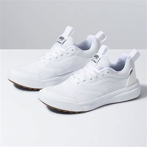 Ultrarange Rapidweld Vans White In 2020 White Golf Shoes Womens Sneakers White Shoes Men