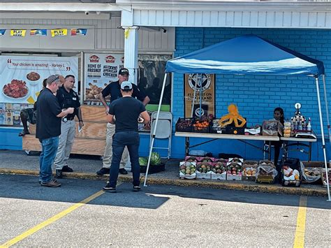 Uniondale S Frustrated Street Vendors Stage Impromptu Protest Herald