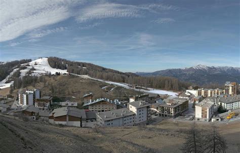 Alpes Maritimes La Station De Valberg Ferme P