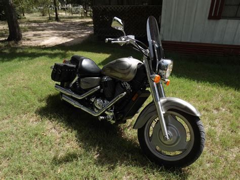 Buy 2002 Honda Shadow Sabre Vt1100 Cruiser On 2040 Motos