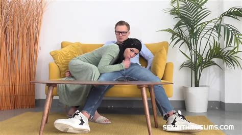 Grateful Sexy Babe In Hijab Gets Boned