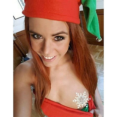 TW Pornstars Gala Brown 18 Twitter Feliz Navidad Preciosos