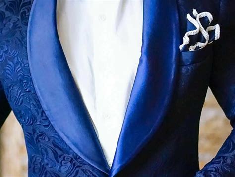 Costume Bleu Roi Ou Comment Se Forger Un Look Majestueux