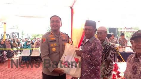 Bhakti Untuk Negeri Polres Lingga Bagikan Paket Sembako Ke Masyarakat