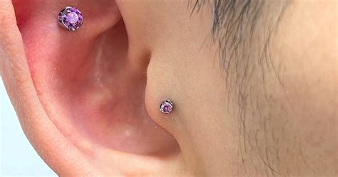 Nine Body Piercing Blog Tragus With Anatometal Mm Prong Set Lilac