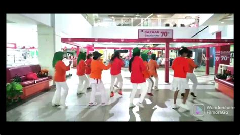 HITAM MANIS LINEDANCE DEMO BY LDKB GRAND MALL KRANJI YouTube