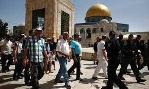 Zionistische Siedler erneuern ihren Sturm auf Innenhöfe der Al Aqsa