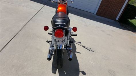 Motorcycle 1968 Fully Restored Suzuki Raider 305