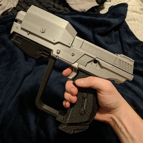 I 3d Printed The Halo Reach Magnum Halo