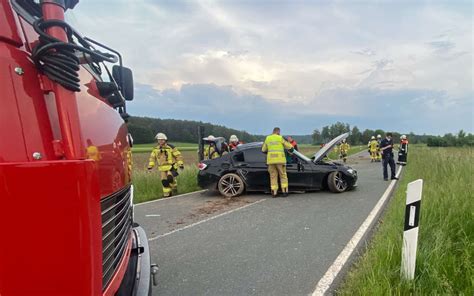 Schwerer Unfall Im Kreis Bayreuth Bmw Berschl Gt Sich Mehrfach