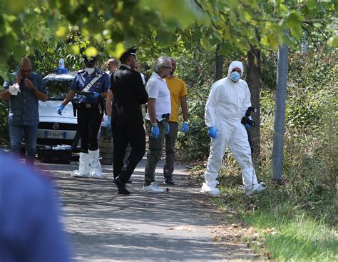 Omicidio Desio cadavere identificato nel campo di grano è un operaio