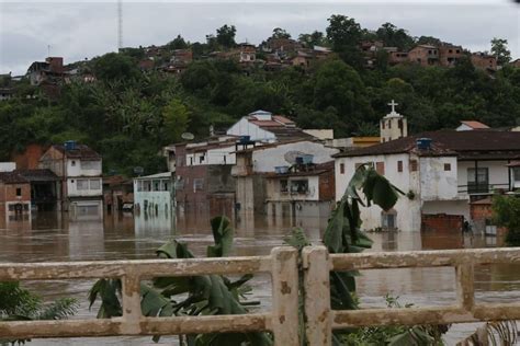 Chuvas Na Bahia Deixam Casas Completamente Debaixo D Gua Veja Fotos